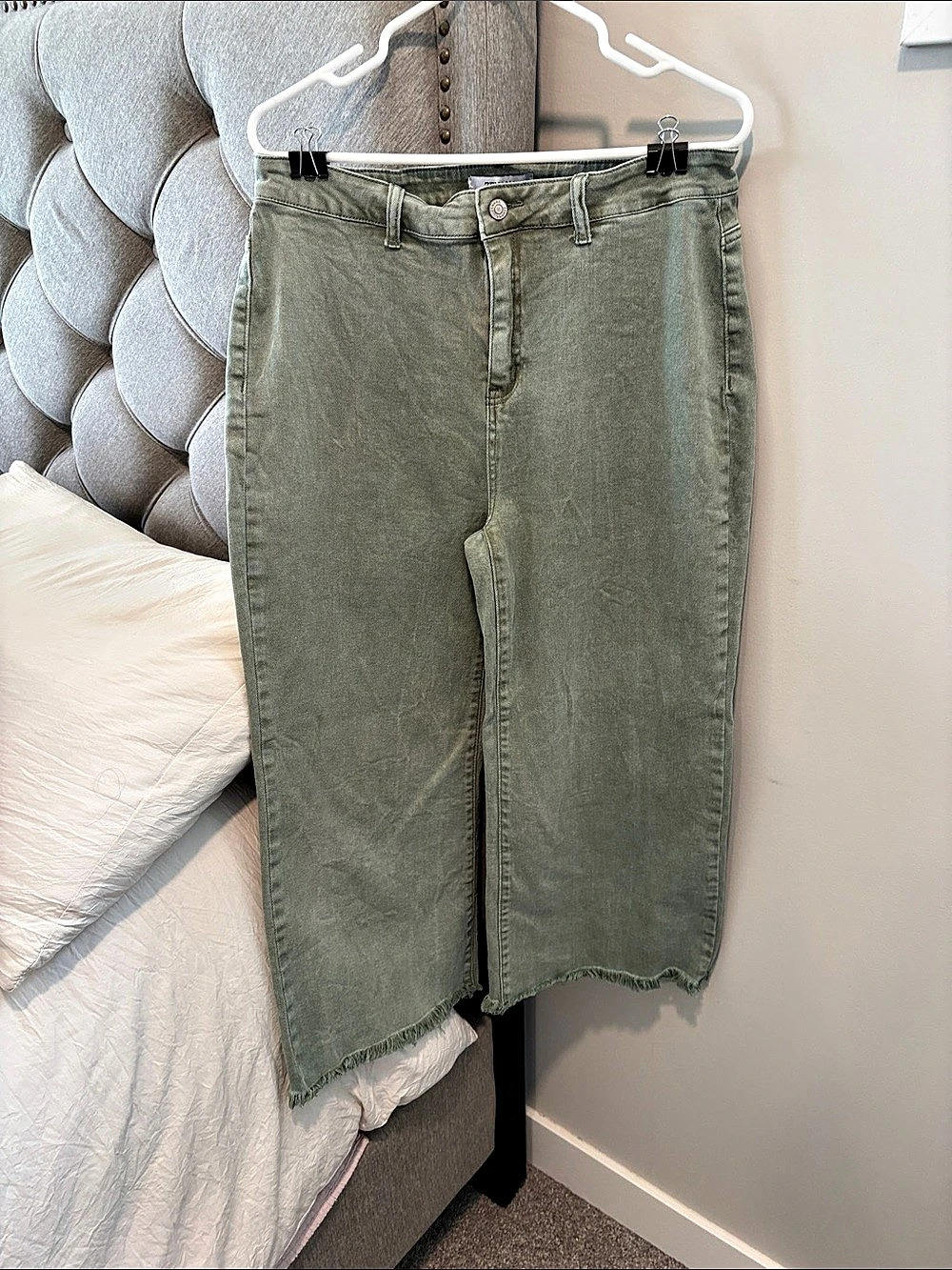 ZENANA Cropped Straight Leg Jeans Green XL